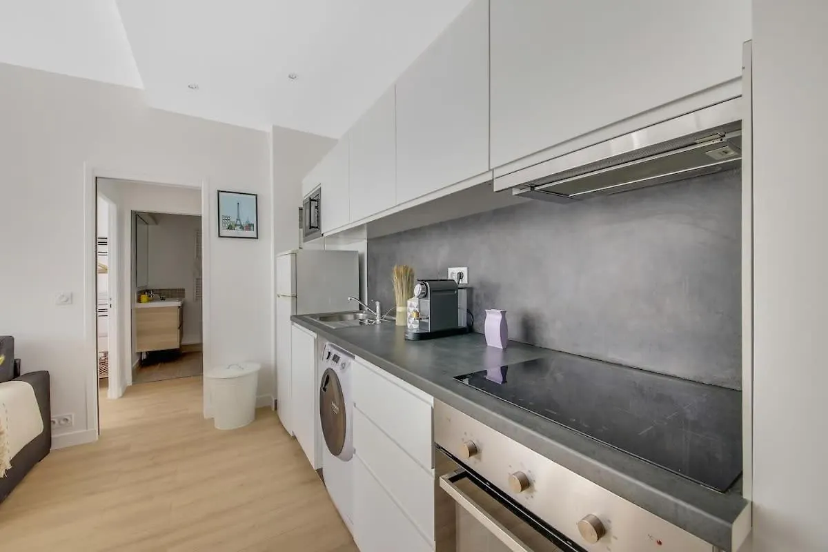 Charming Apartment Near Eiffel Tower 2Br II Paris