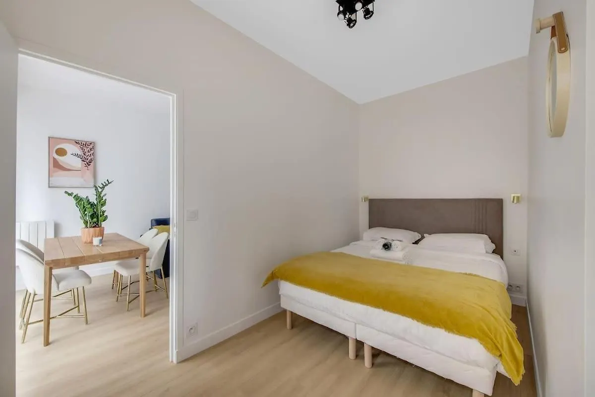 Charming Apartment Near Eiffel Tower 2Br II Paris