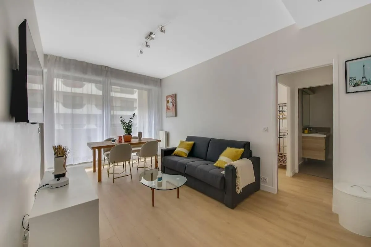 Charming Apartment Near Eiffel Tower 2Br II Paris